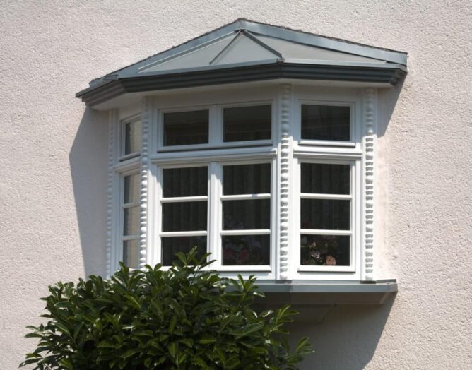 Fenster in einem denkmalgeschützten Gebäude.